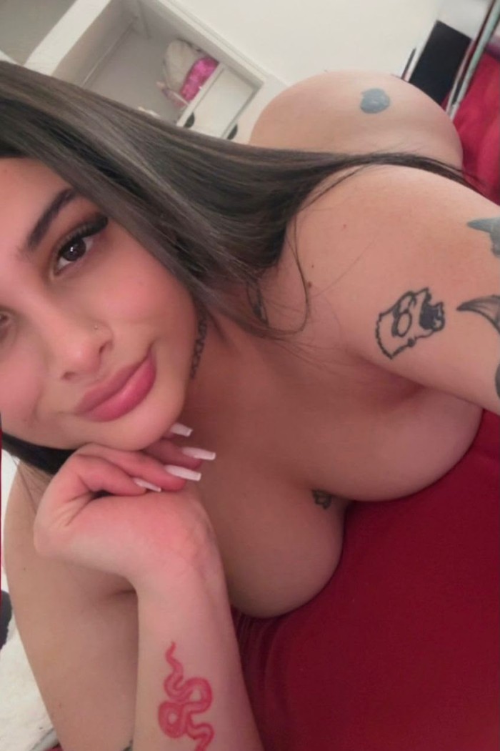 SOFÍA NOVEDAD CACHONDA TODO LO QUE BUSCAS JOGOLA LATINA