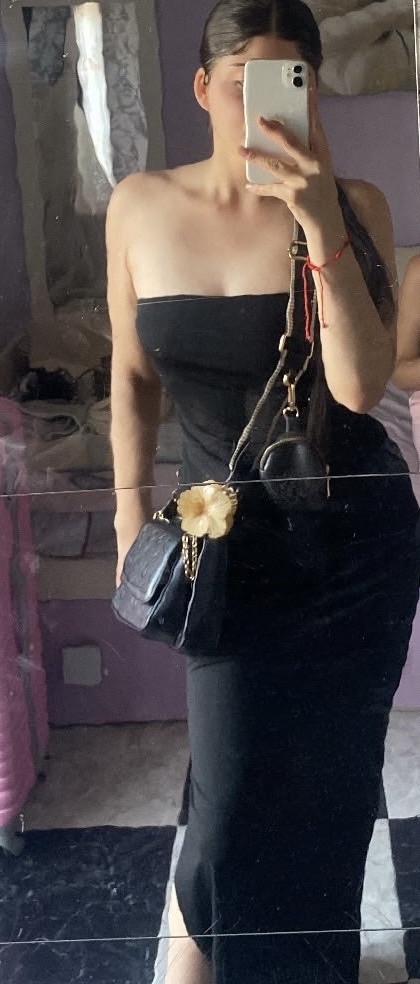 VALENTINA CATALANA 18 AÑOS