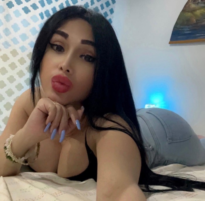 IRRESISTIBLE, FEMENINA Y CACHONDA TRANS, 612480051