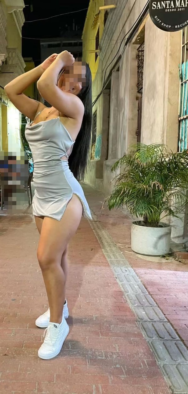 Ama Fiestera chica jovencita buen rollo