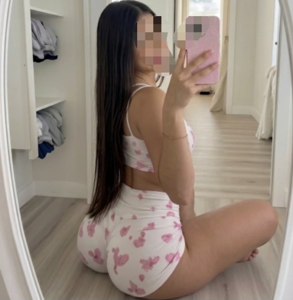 LATINA CON TREMENDA CURBA DISPUESTA SER TU AMANTE