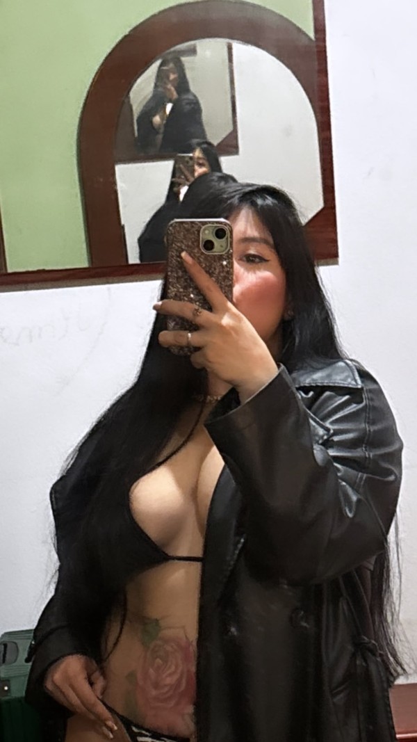 NICOL COLOMBIANA JOVENCITA ALEGRE Y CACHONDA