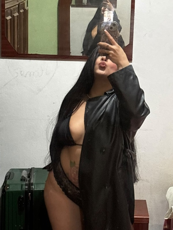 NICOL COLOMBIANA JOVENCITA ALEGRE Y CACHONDA