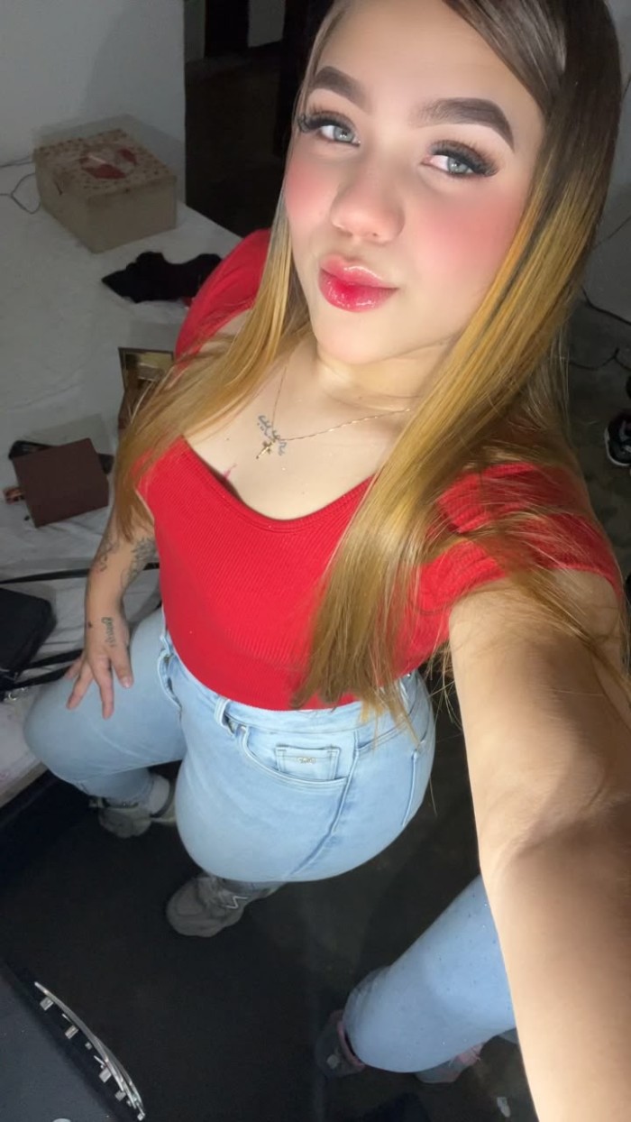 DIVINA LATINA , GARGANTA PROFUNDA