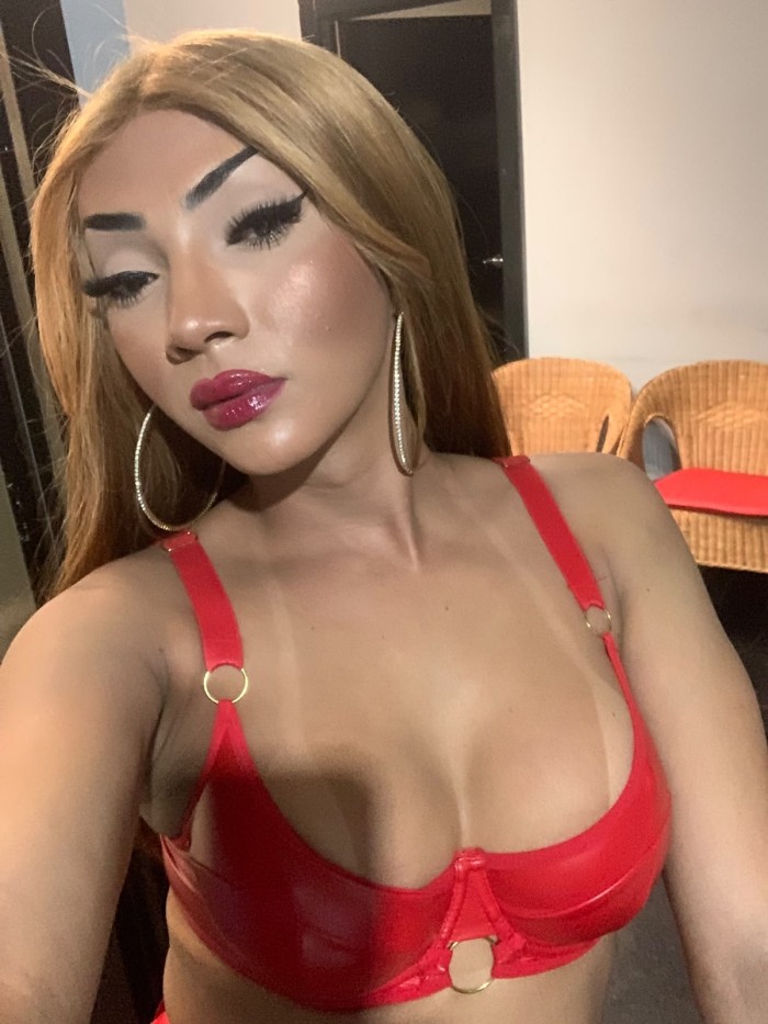 Experiencias únicas,con Trans pasiva y fiestera