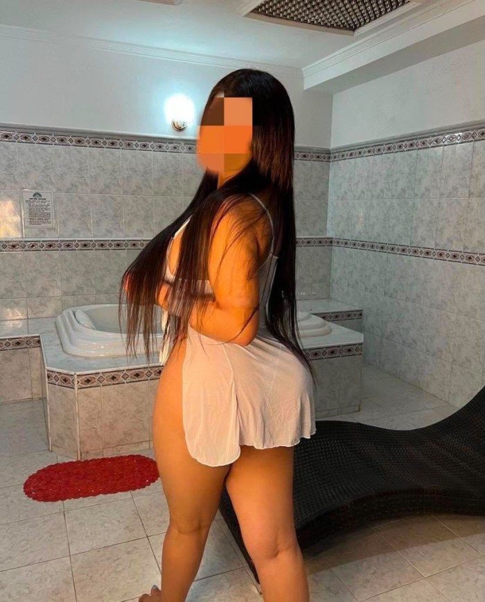 HINDA SENSUAL CHICA ARABE 24 HORAS, PARLA GETAFE