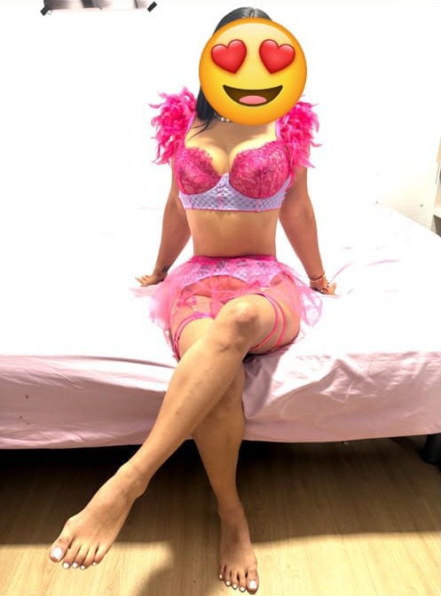 NALGUEAME FUERTE MIENTRAS TE CORRES FIESTERA SEXY