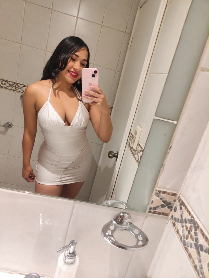 Latina caliente