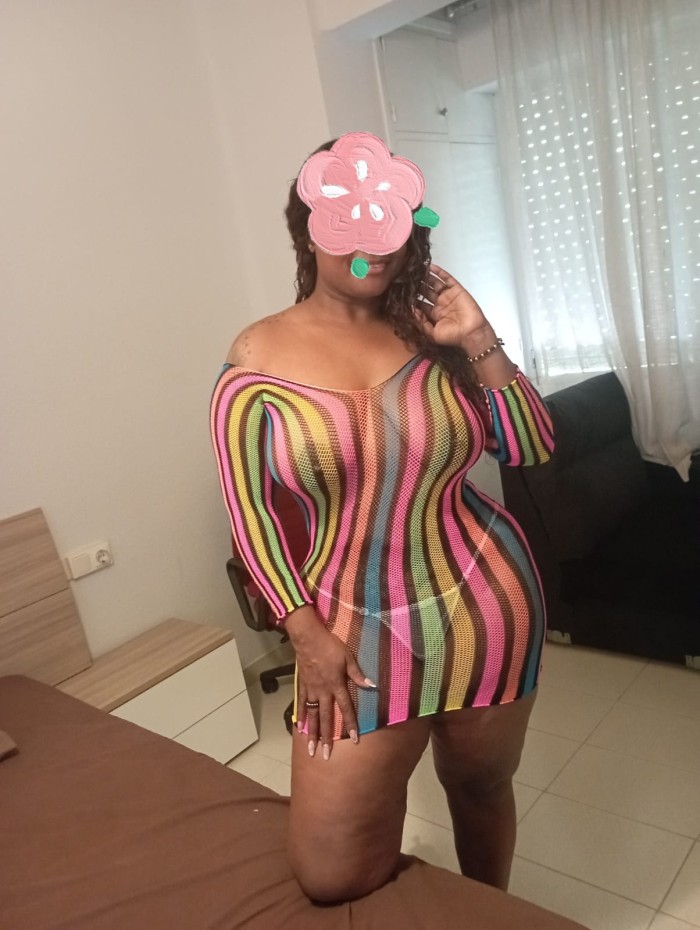 SOY THALIA, COLOMBIANA QUE ENCIENDE TUS NOCHES