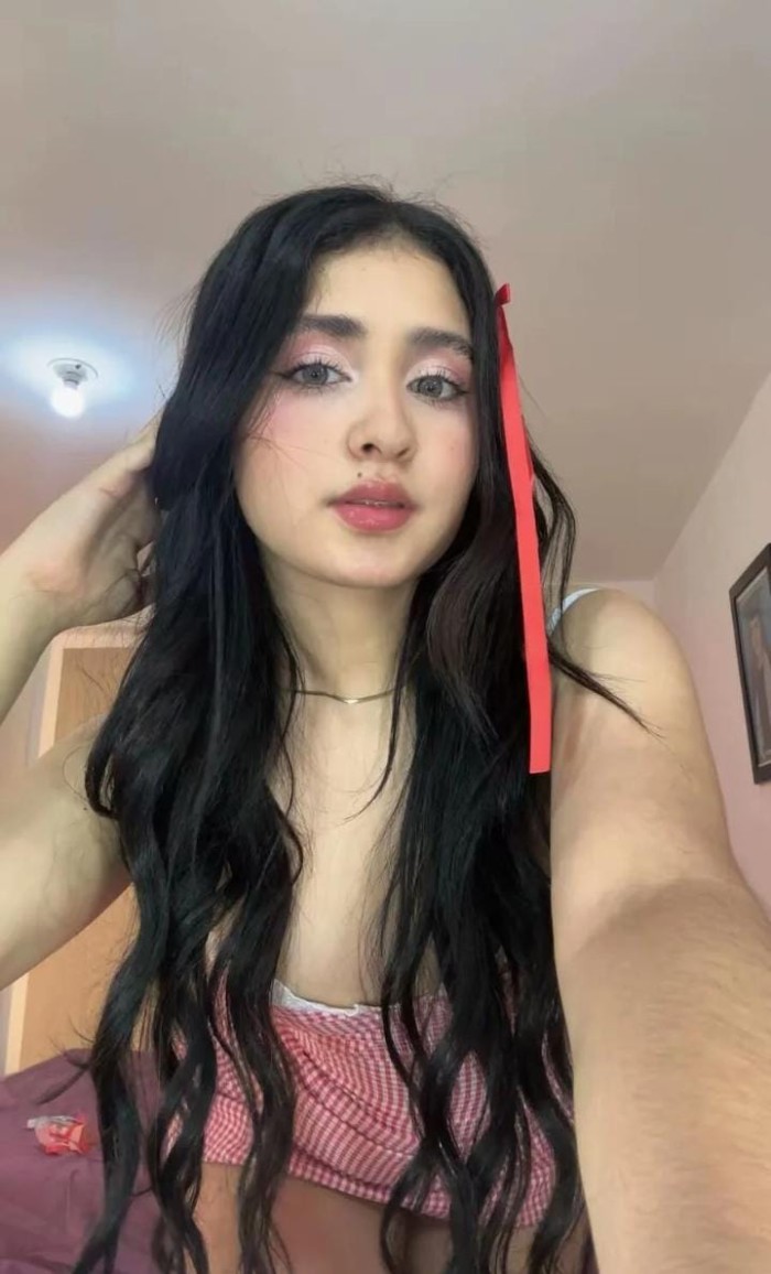 ISABELLA BOMBA DE SEXO ARDIENTE CACHONDA SEXO A TO