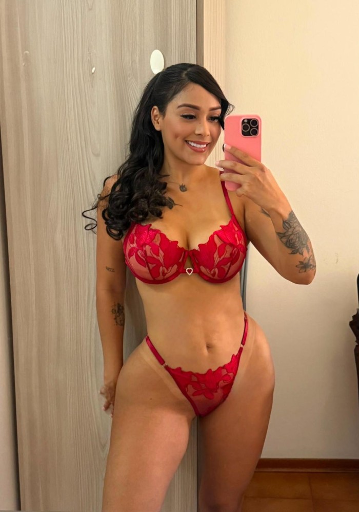 COMETE MI RICO COÑO ROSADITO LLENAME DE PLACER