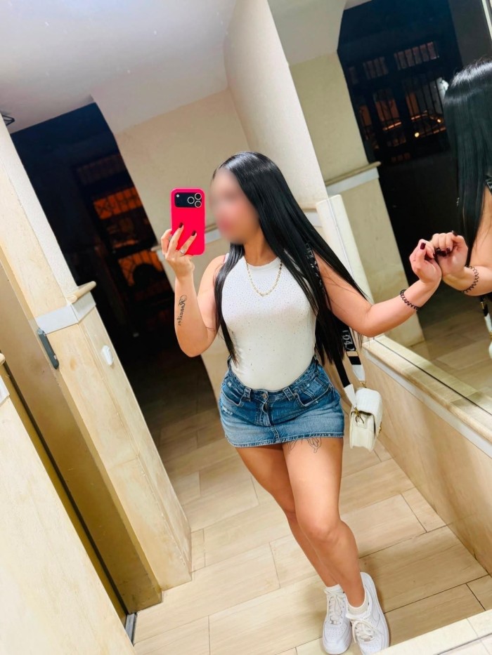 DELICIOSA CHICA CON GANAS DE LUJURIA  A TOPE