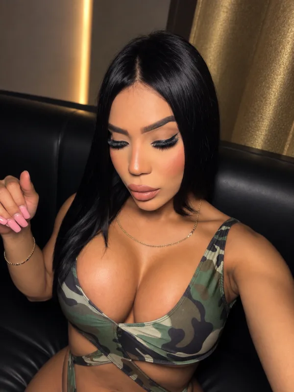 Roxana chica trans dotada XXL Torremolinos