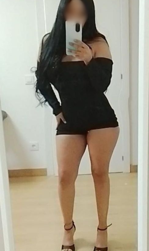 VALERIA UNICA IRRESISTIBLE CAÑERA