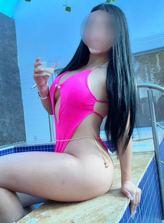 BRASILEÑA CALIENTE Y ZORRA FIESTERA EN MERIDA