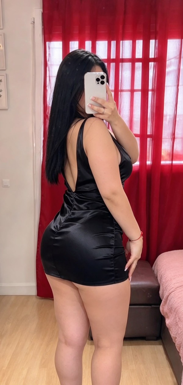 Latina guapa y placentera