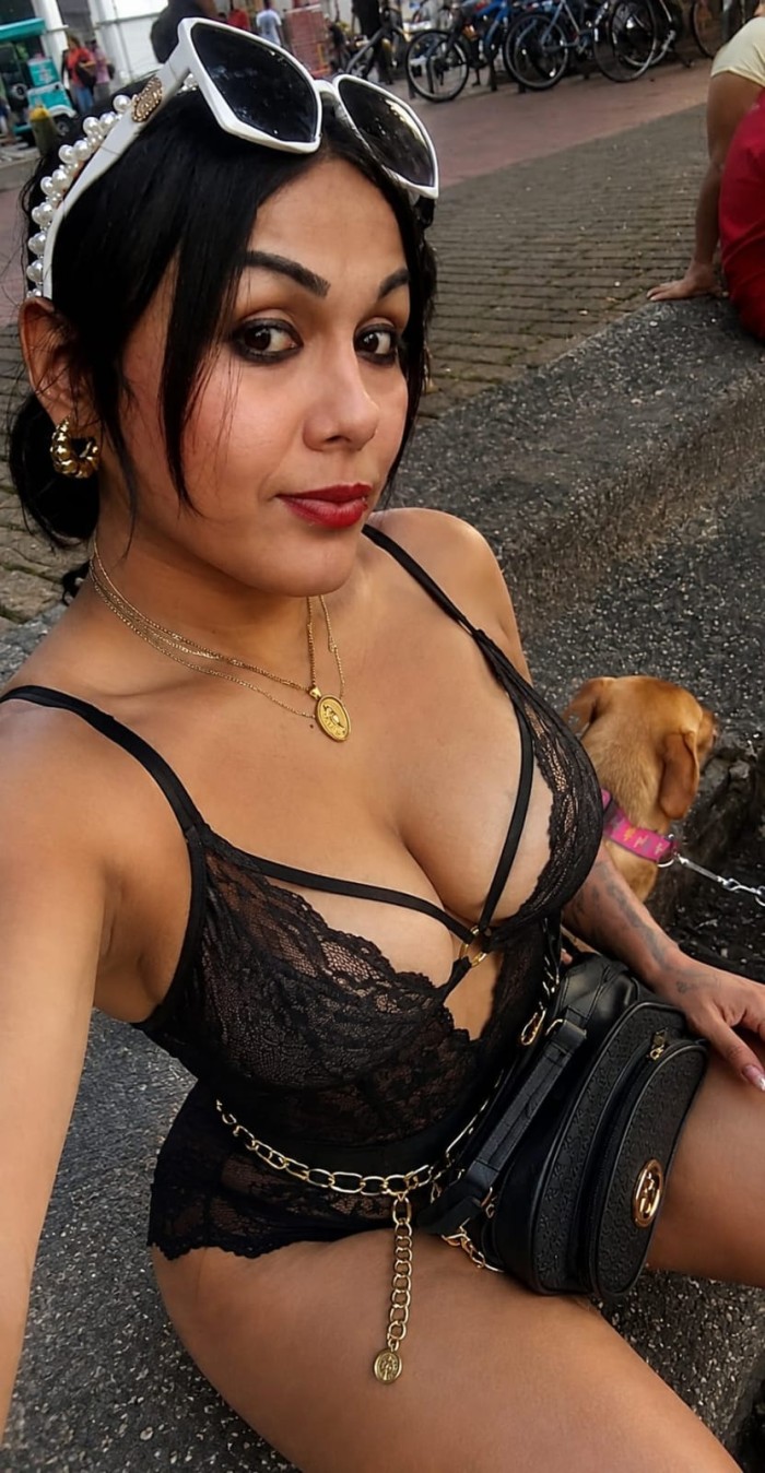 Lechera, fiestera y caliente 24h en Almazora