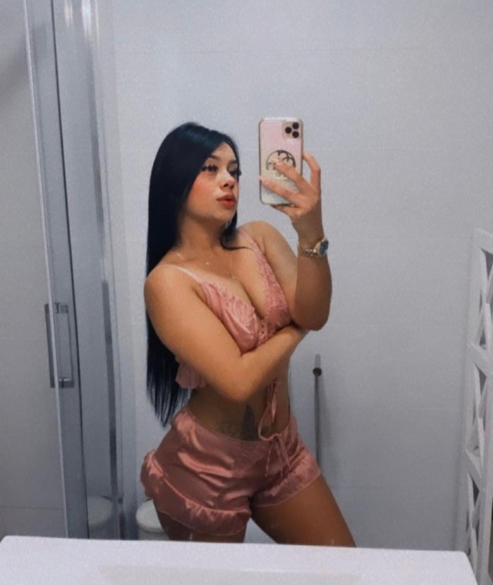 Mia bombon latina fiestera en Candelaria