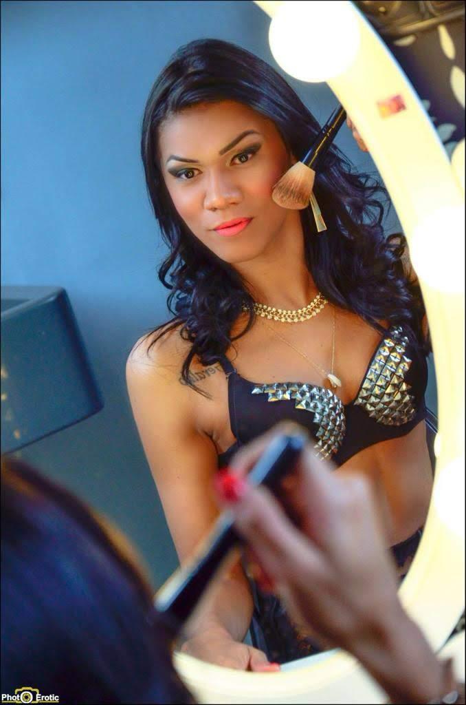 CHICA TRANS REINA DEL SADO Y DOMINACION