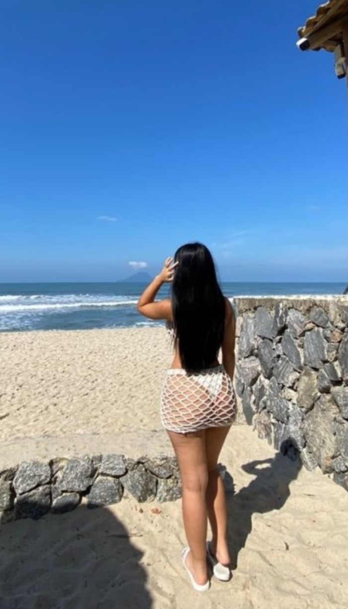 NOVEDAD RICA SEXI VEN QUITAME LAS BRAGUITAS