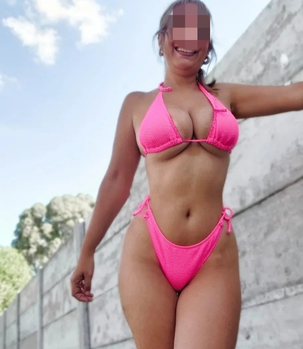 CARIÑOSA BESUCONA COMPLETA MORBOSA WHATSAPP