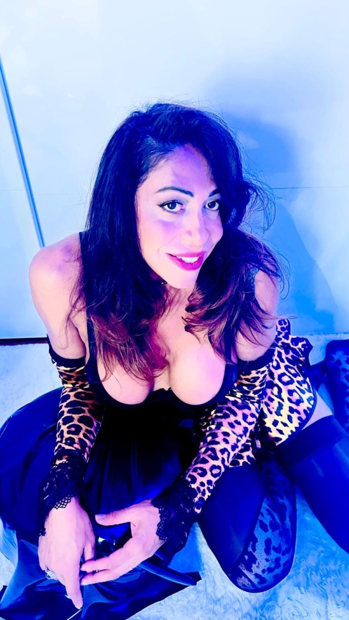 ACTIVA Y PASICA COMPLETA LECHER VIDEOS POR WHASA A