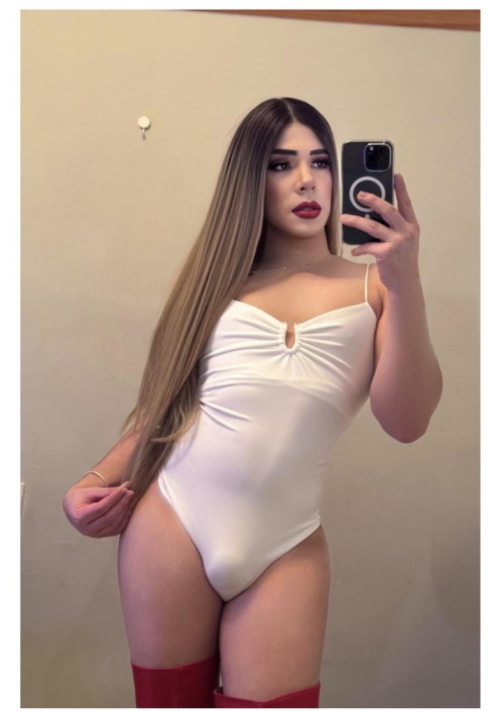 Preciosa trans pollon lechero 24 horas