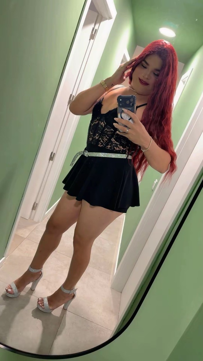 Alexa, linda trans fiestera en las canteras 24h