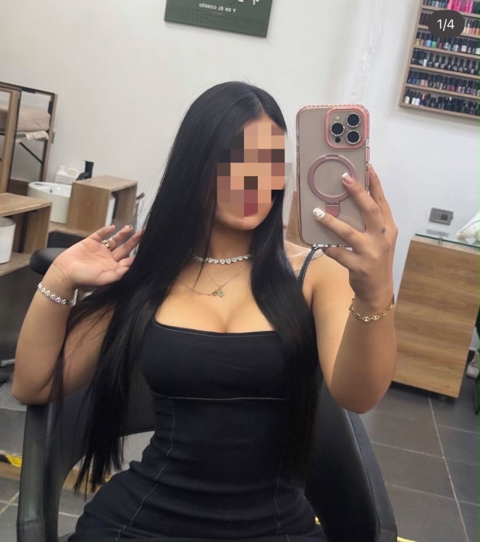 Sexy latina cariñosa en TRIANA