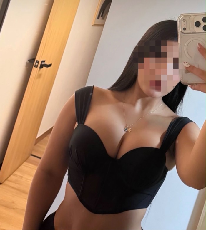 Sexy latina cariñosa en TRIANA