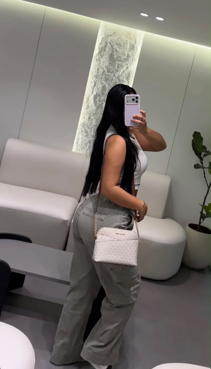 Sexy latina cariñosa en TRIANA