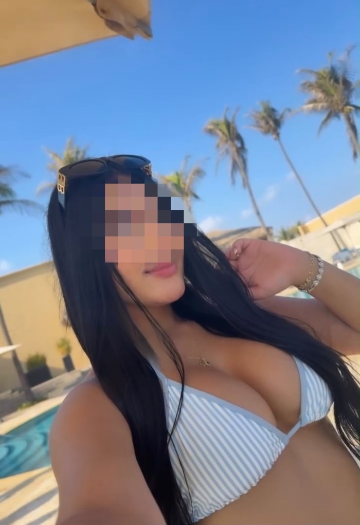 Sexy latina cariñosa en TRIANA