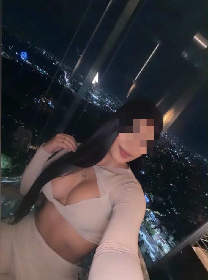 Sexy latina cariñosa en TRIANA