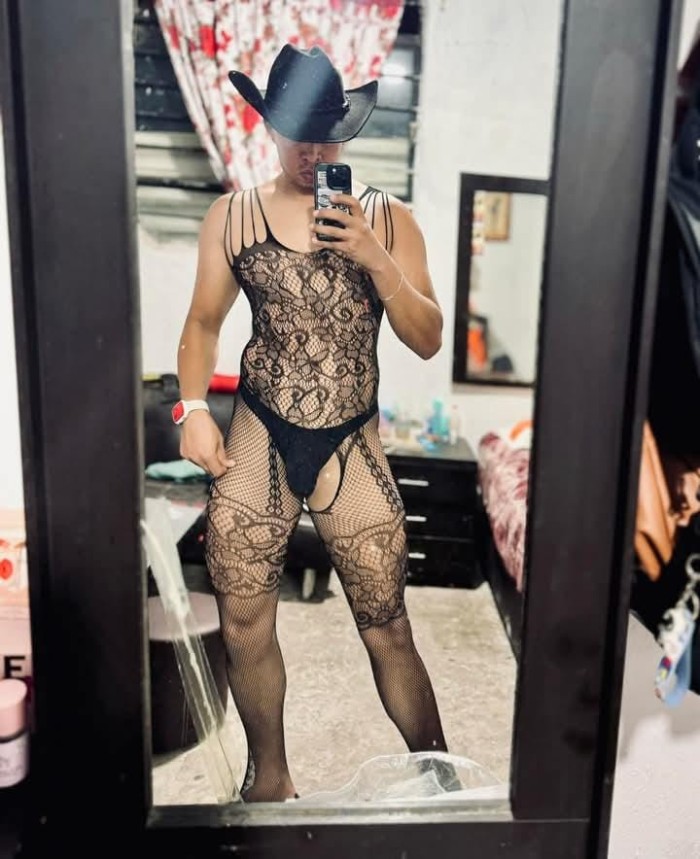 Muy cachondo y complaciente
