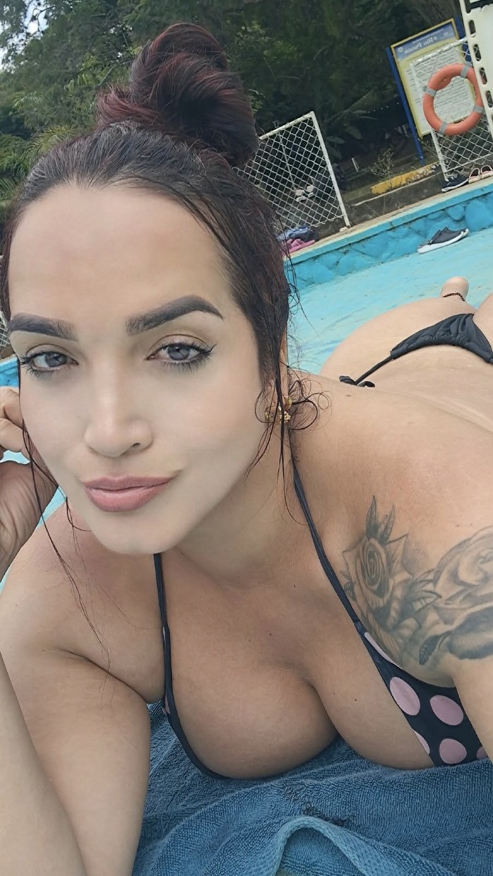 NOVEDAD EN BENIDORN TRANSEXUAL COLOMBIAN