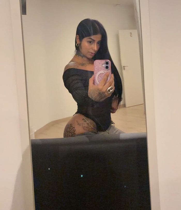 LA DIOSA DEL SEXO DISPONIBLE