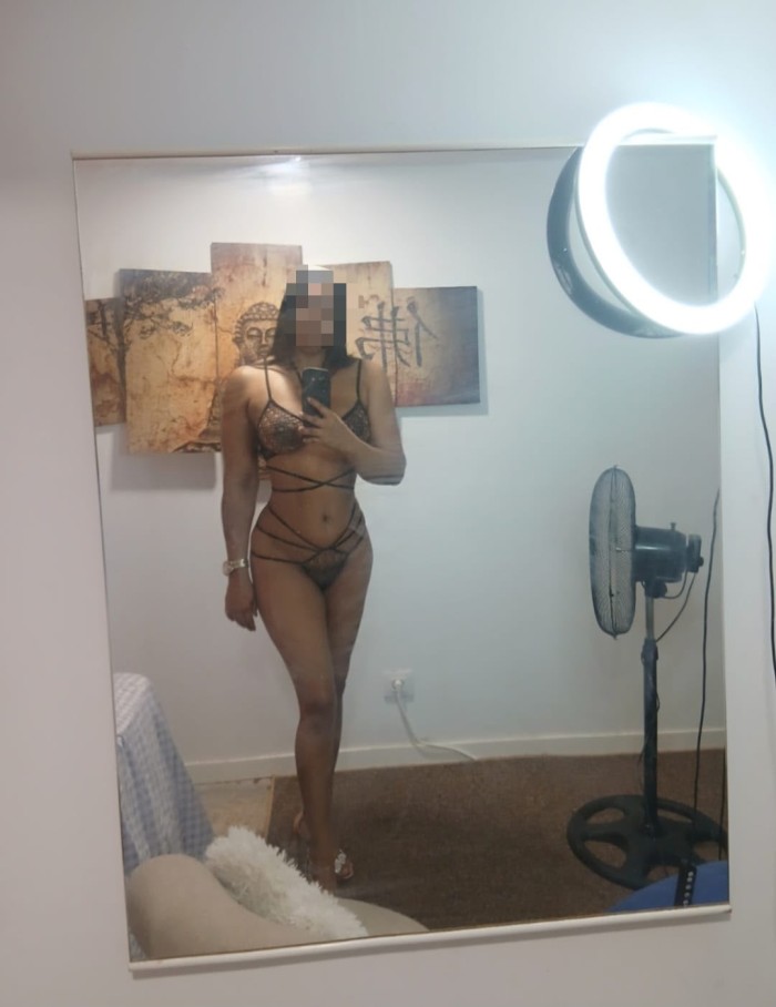 HERMOSA COLOMBIANA 30 AÑOS RECIEN LLEGADA 24H