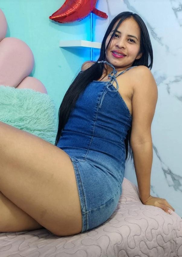 !! RECIEN LLEGADA A CAMBRILS !! MARIANA: ESPECTACULAR MORENAZA SUPER JOVEN