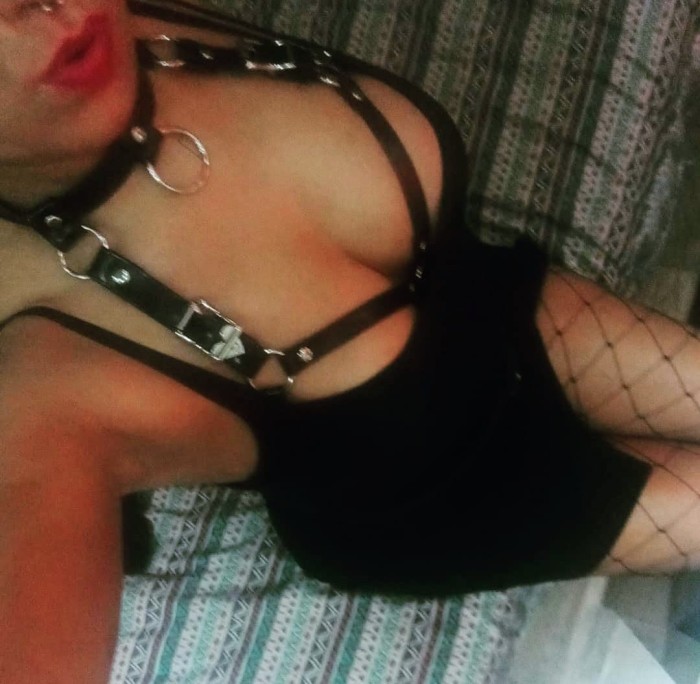 Pareja real no profesional busca trio