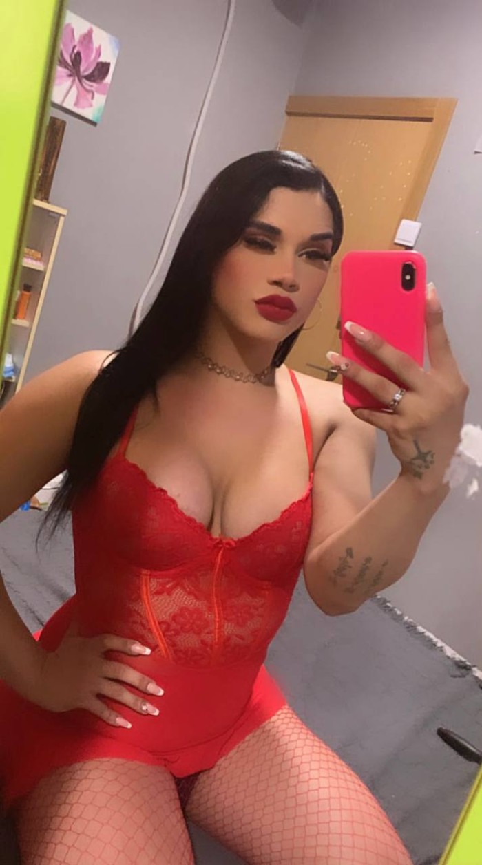 FEMENINA POLLONA 22CM FIESTERA