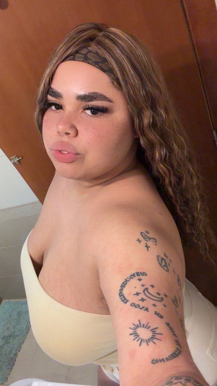 HEMBRA EN BUSCA DE MACHO EMPOTRADOR (DOS HERMANAS)FOLLAME