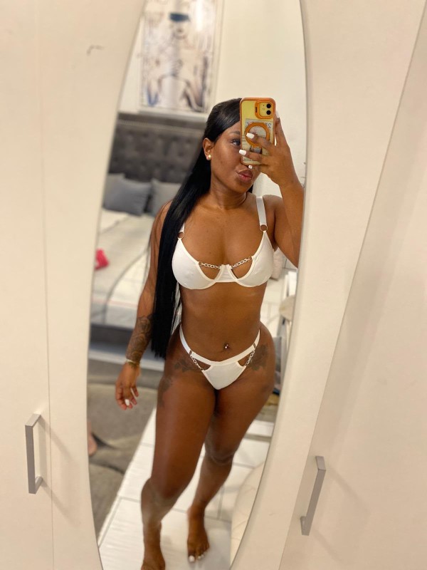 SUPER NOVEDAD PAMELA! JOVENCITA FIESTERA MORBOSA CACHONDA SEGUR DE CALAFELL