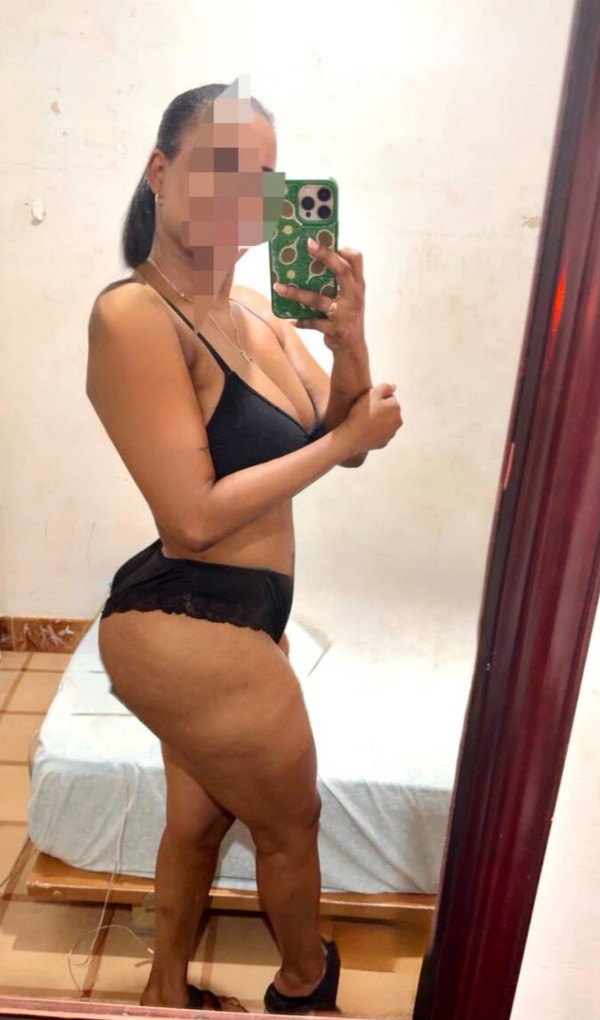 LA CHICAS DE TUS SUEÑOS ESPERANDOTE PARA COMPLACER