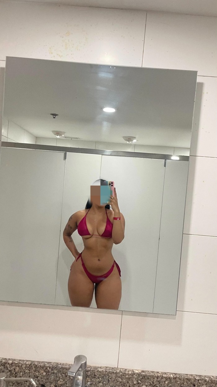 Chica implicada , primera vez por tu ciudad