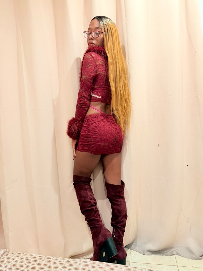 SAMANTHA TRANS COLOMBIANA JOVENCITA Y CAVHONDA