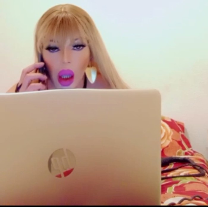 Nick Oliver activa y pasiva dominatrix