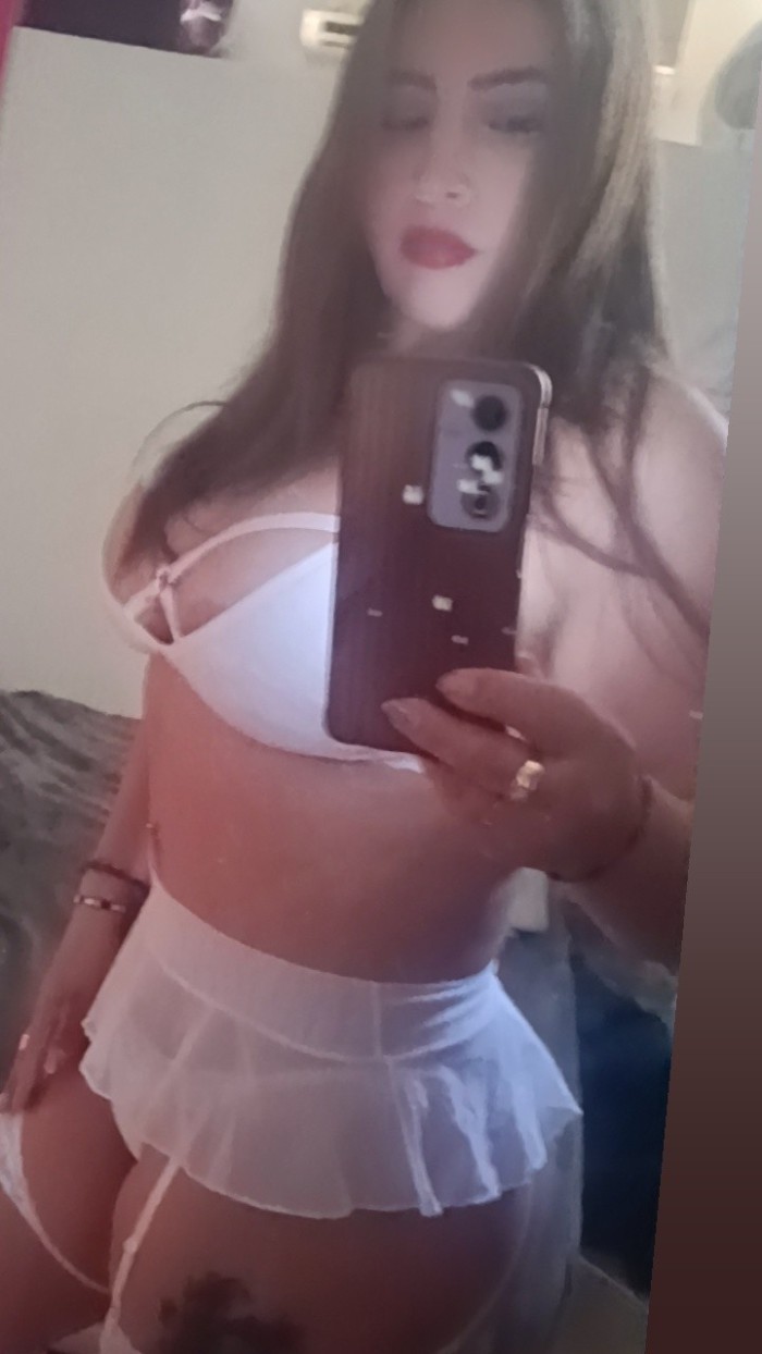 VEN A QUITERME LAS BRAGUTAS CON LA BOCA