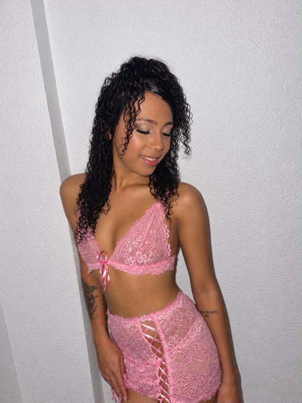 DANIELA CHICA TRANS RECIEN LLEGADA