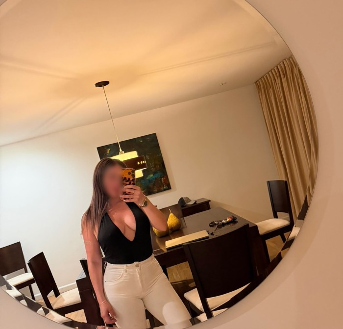 SEXY, ENROLLADA Y ADICTIVA COLOMBIANA