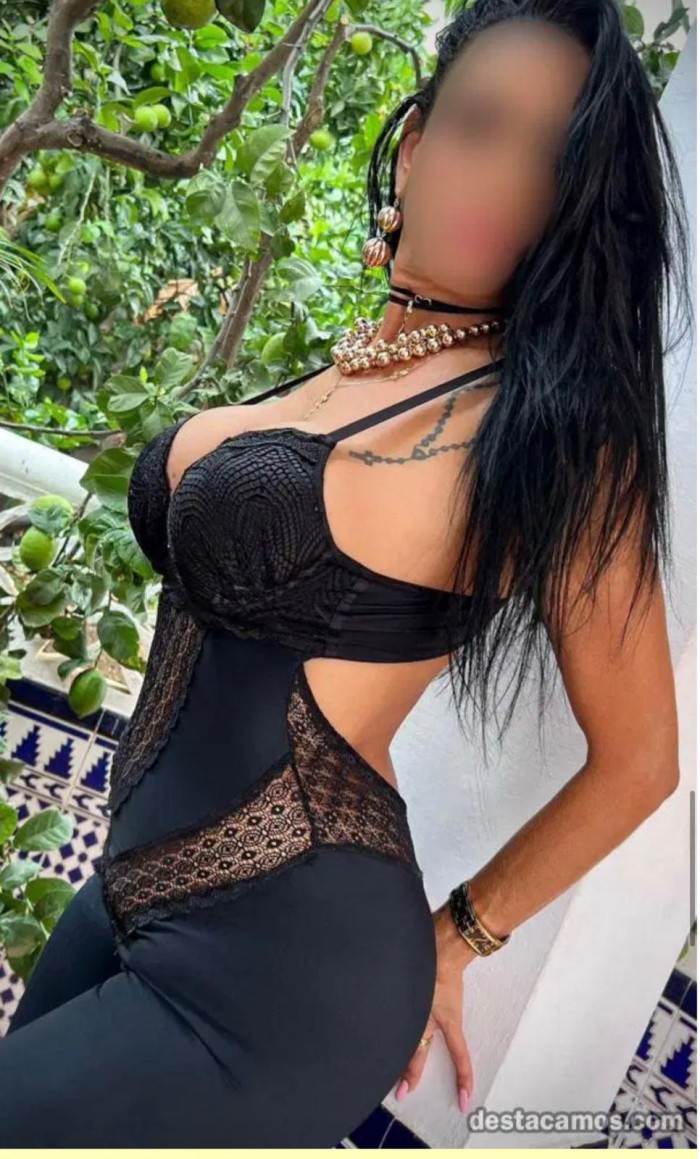 NOVEDAD JESSICA EN DON BENITO! MADURITA GUAPA CARIÑOSA FIESTERA MORBOSA